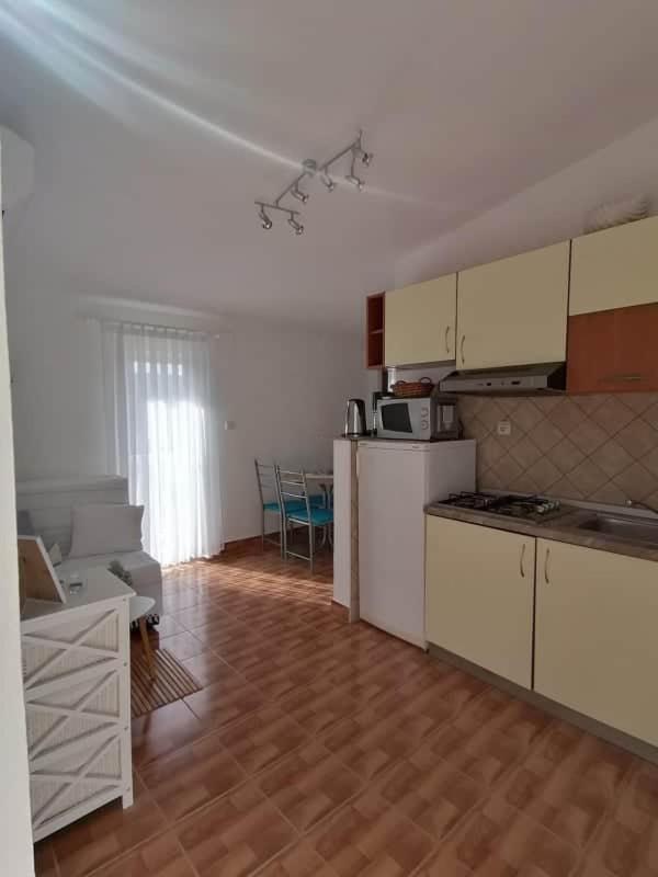 Apartment Krmpotic ヴィル エクステリア 写真